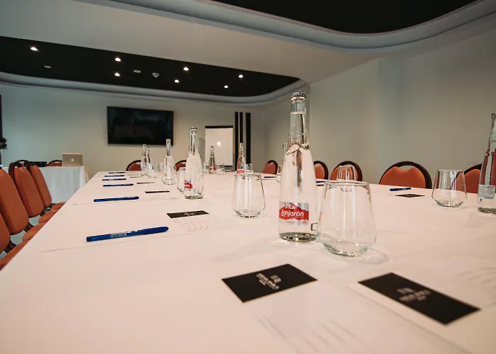 Urban Anaga Hotel 4*